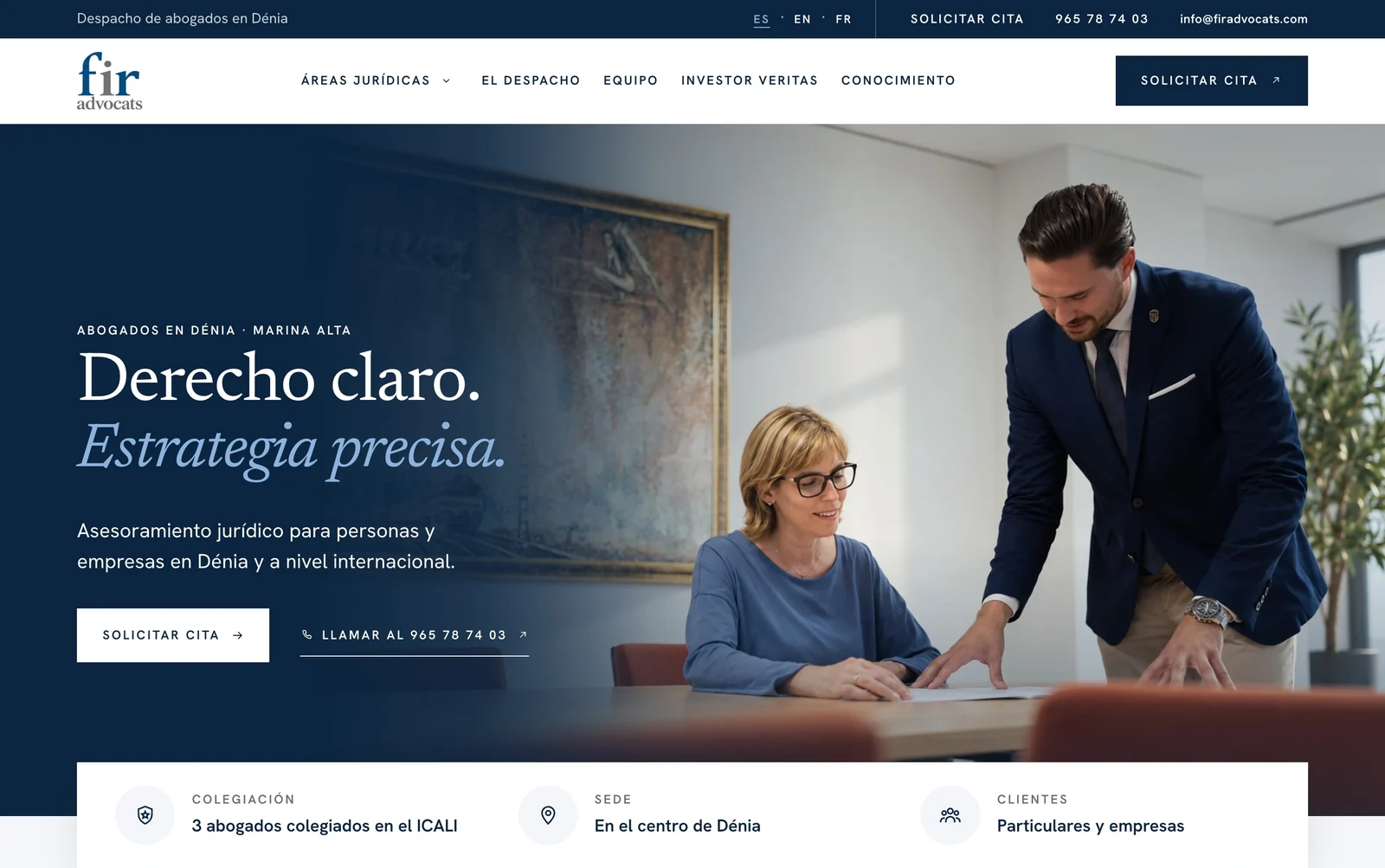 Primera pantalla de la web de FIR Advocats: lema, «Abogados en Dénia · Marina Alta», dos botones y franja con colegiación, sede y clientes